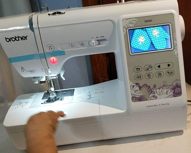 How To Embroider ~ Setting up the Brother SE625 
