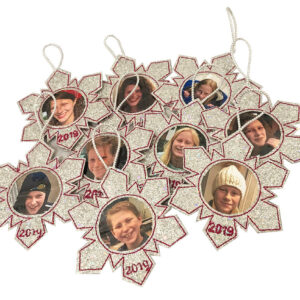 In-the-hoop snowflake ornament picture frame