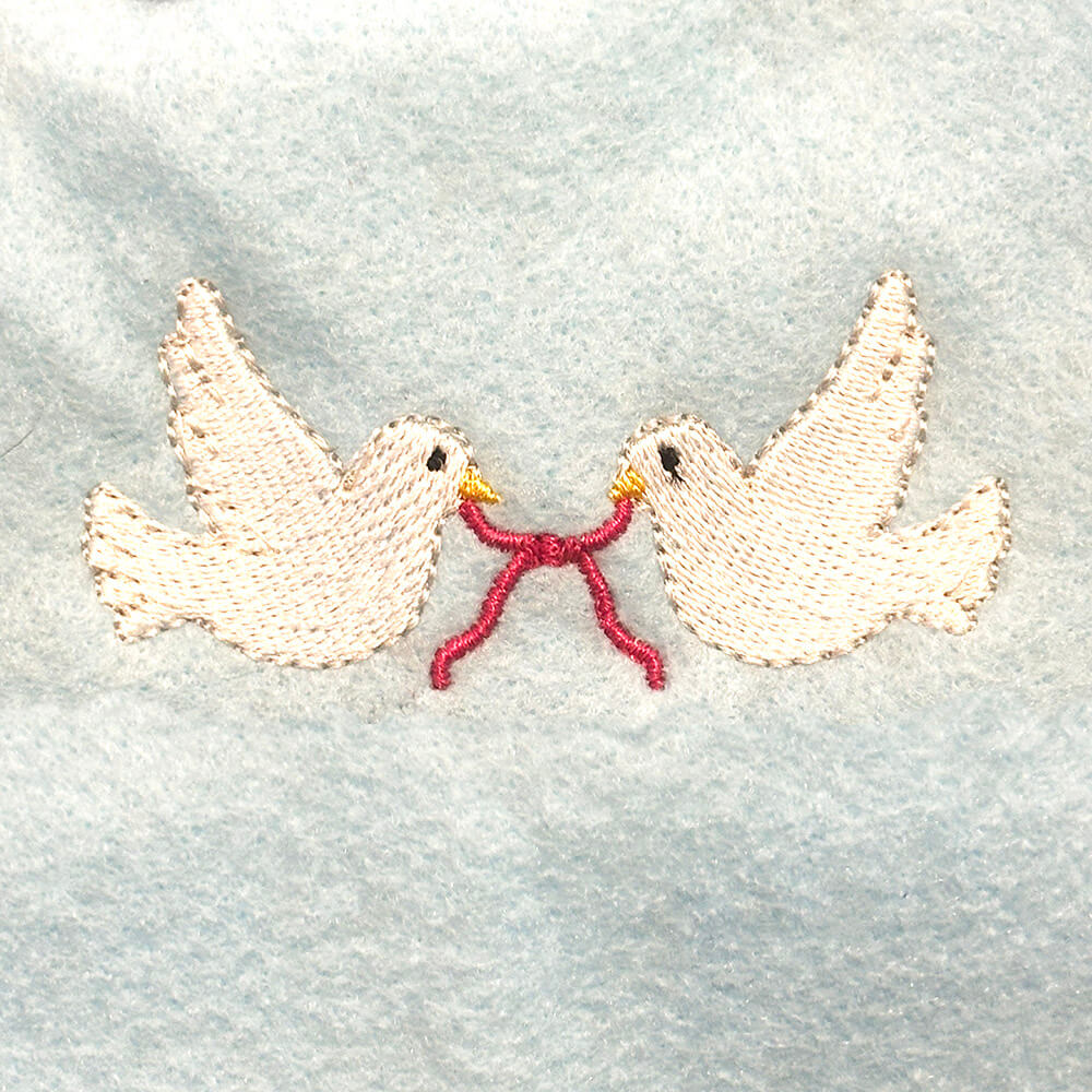 Pair of Wedding Doves Embroidery Design
