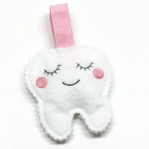 In-the-hoop Smiling Tooth Tooth Fairy Pillow